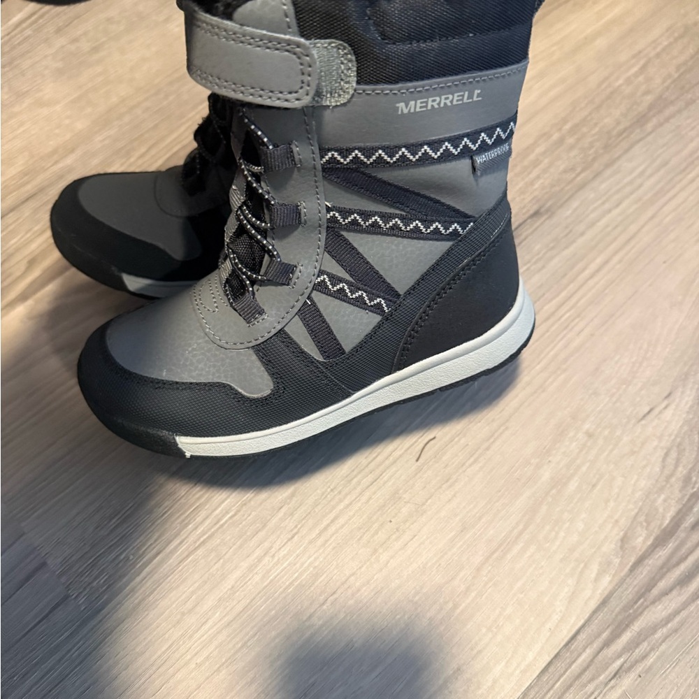 Merrell Kids Gray and Black Insulated Snow Boots